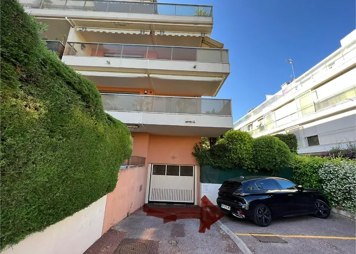 Superbe Studio Avec Terrasse Au Cap D\'Antibes