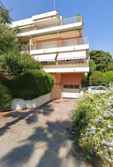 Superbe Avec Terrasse Au Cap D'antibes Appartement